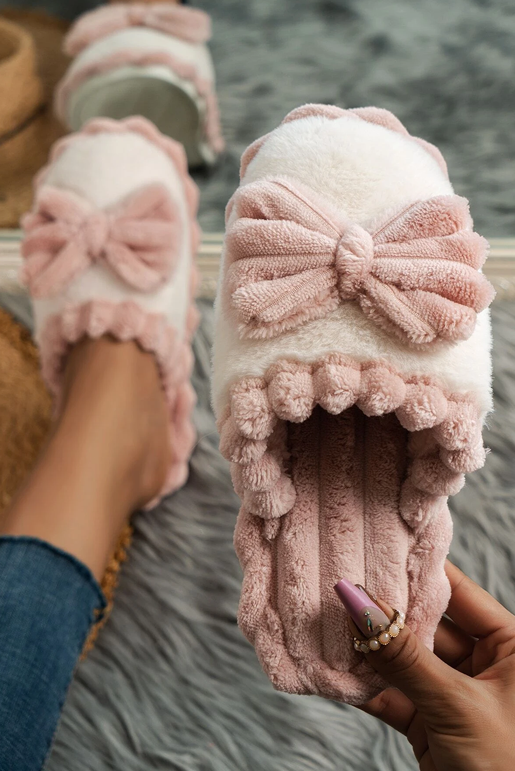 Bow Decor Color Block Ribbed Plush Slippers